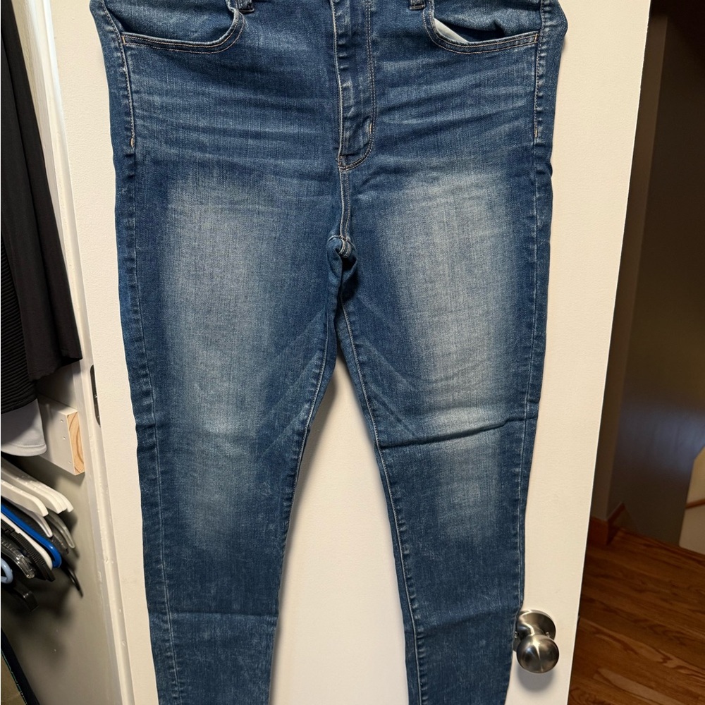 American Eagle Outfitters Women's Dark Blue Stretch Skinny Jeans